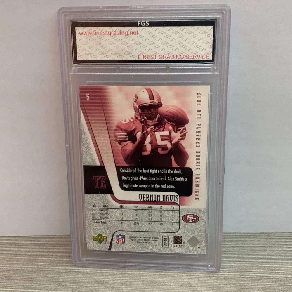2006 Upper Deck Vernon Davis 49ers (MISC8)